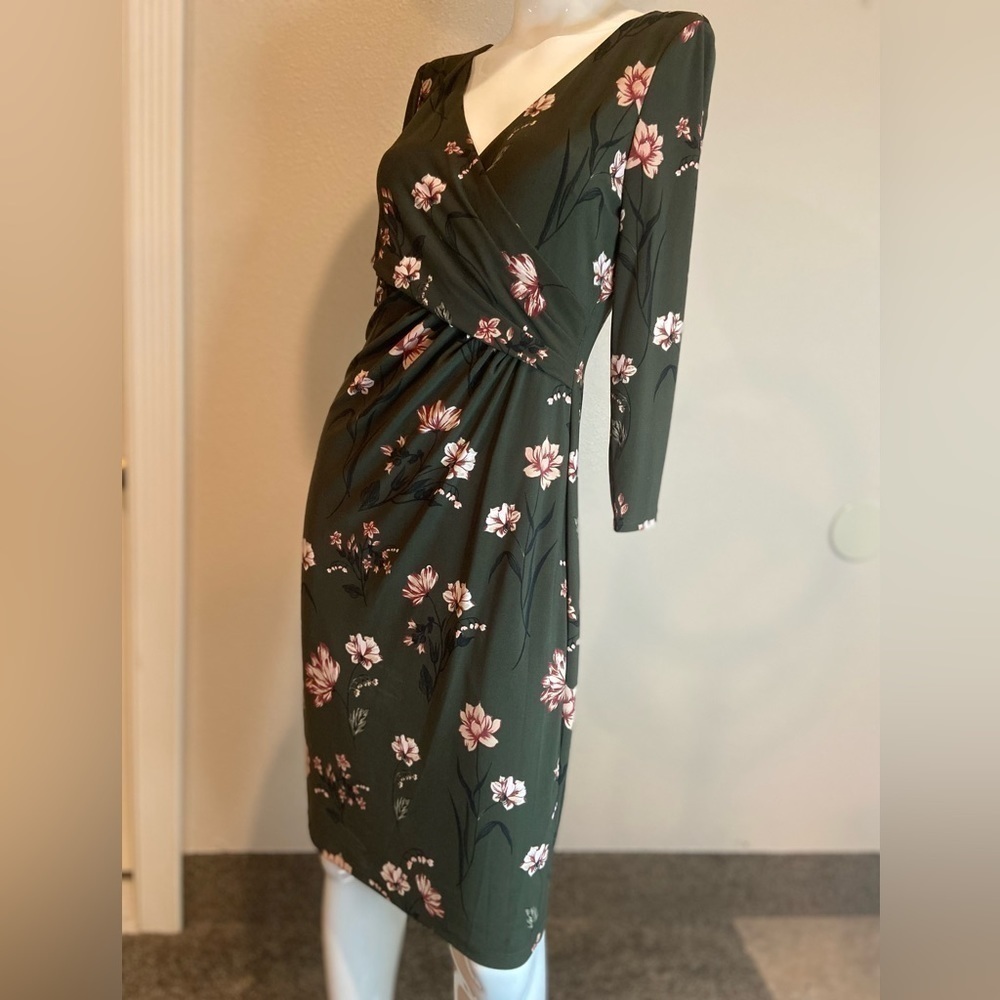 Lauren Ralph Lauren~Rich Deep Green Floral V-Neck Midi Sheath Dress~Size 4 - Picture 6 of 16